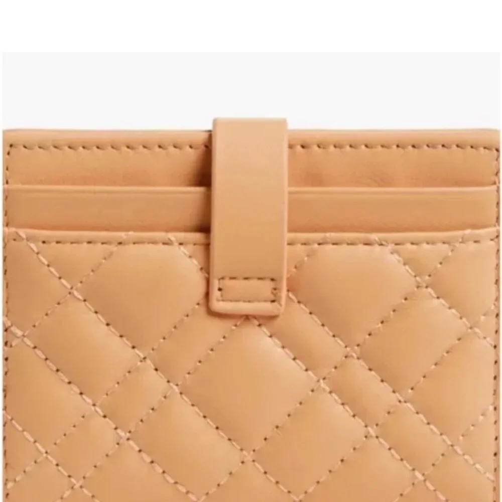 KURT GEIGER - Card Holder Quilted Tan 🧡✨